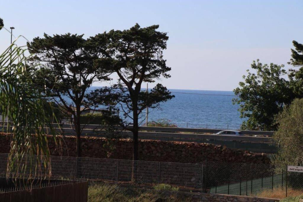 Villa Cavalluccio Marino Con Piscina Idromassaggio Carini Eksteriør bilde