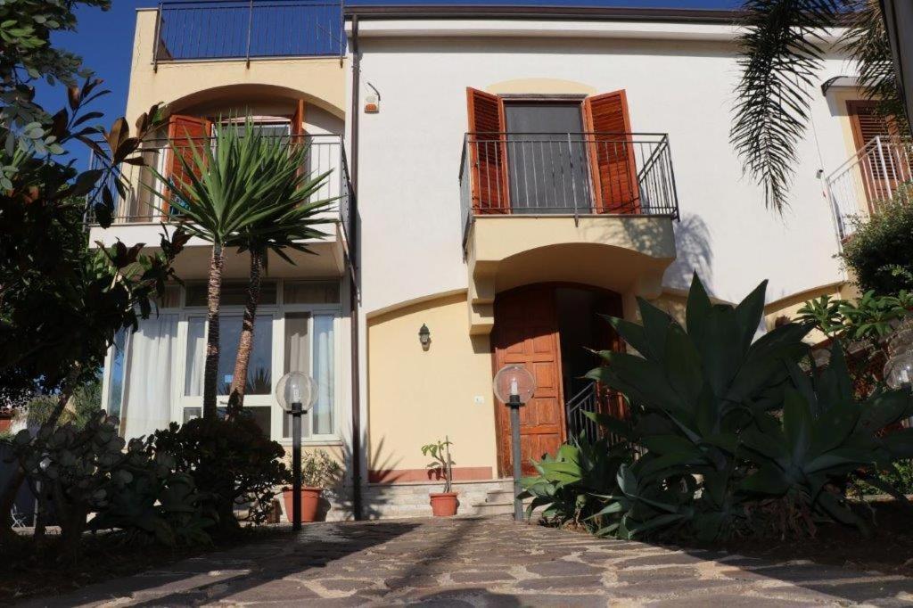 Villa Cavalluccio Marino Con Piscina Idromassaggio Carini Eksteriør bilde
