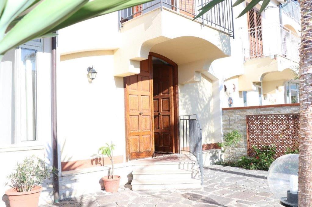 Villa Cavalluccio Marino Con Piscina Idromassaggio Carini Eksteriør bilde